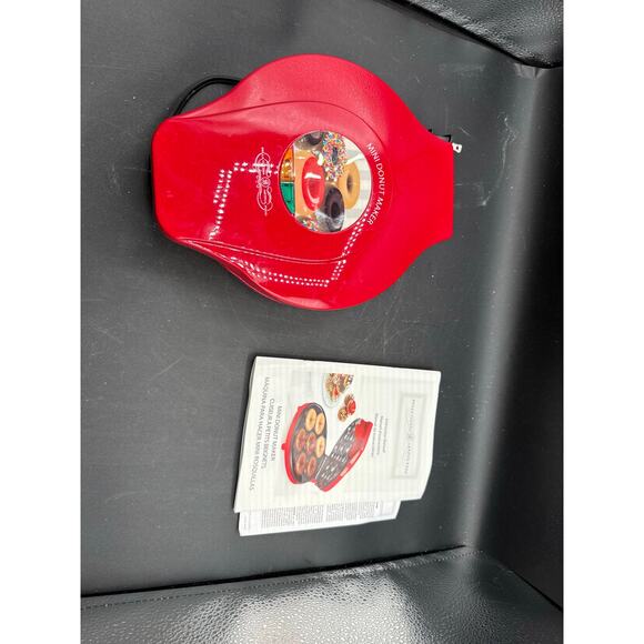 Bella Cucina- Mini Donut Maker - new in box - Picture 7 of 8